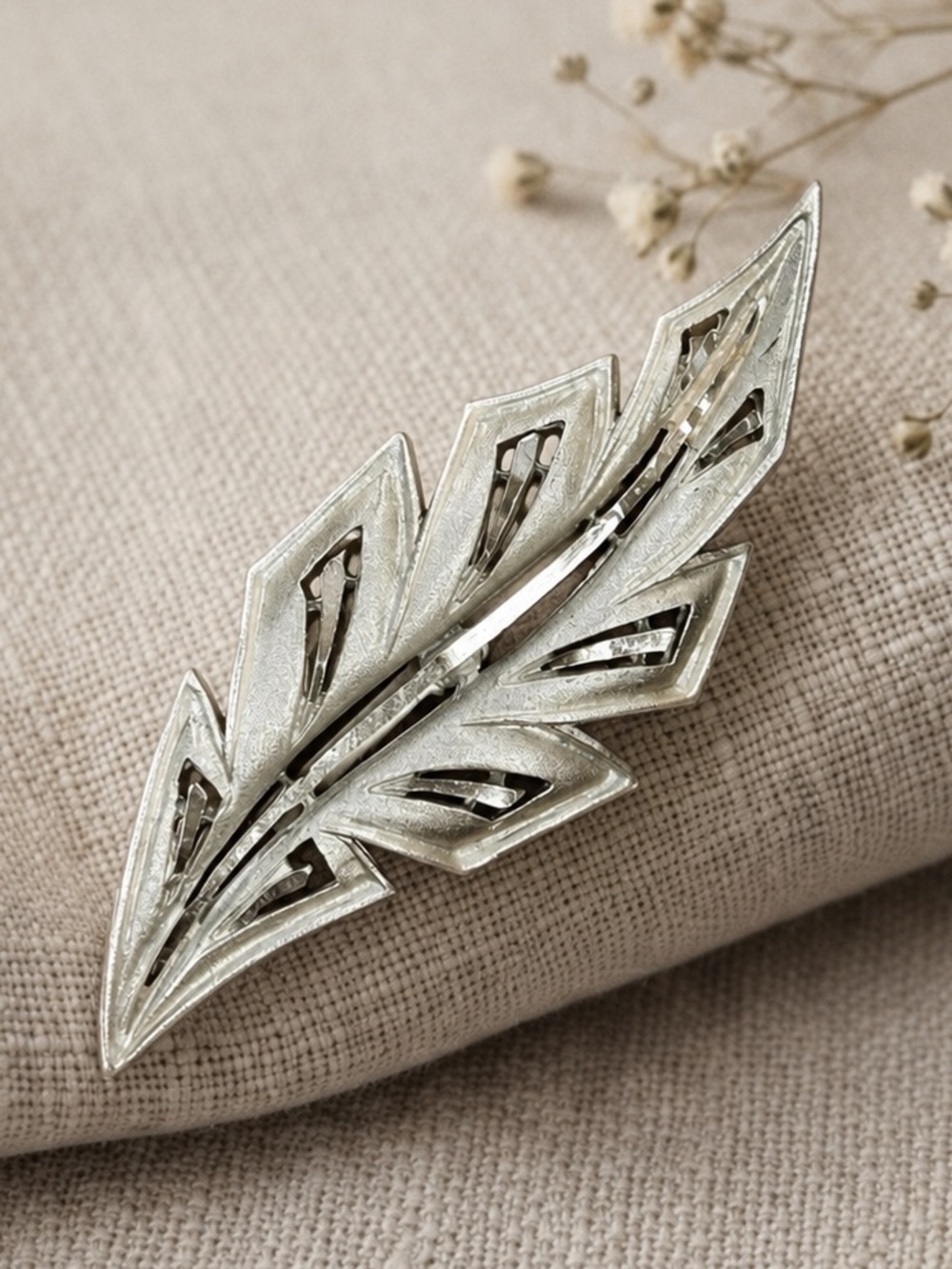 Vintage Signed Coro Large Silver Leaf Brooch Two Tone Clasp Pin